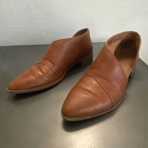 Universal Thread Wenda Cut Out Bootie Brown Pointed Toe Size 6.5